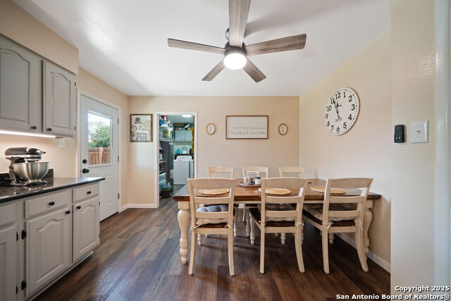 619 Mimosa, Floresville, Texas image 13
