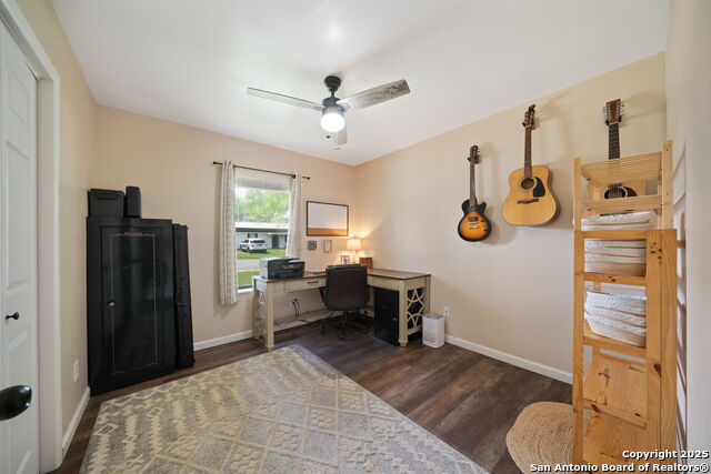 619 Mimosa, Floresville, Texas image 17