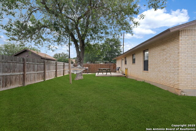 619 Mimosa, Floresville, Texas image 22