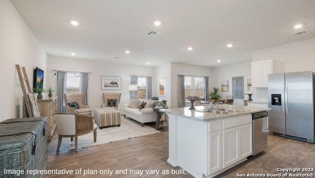 1502 Champagne Oak, New Braunfels, Texas image 5
