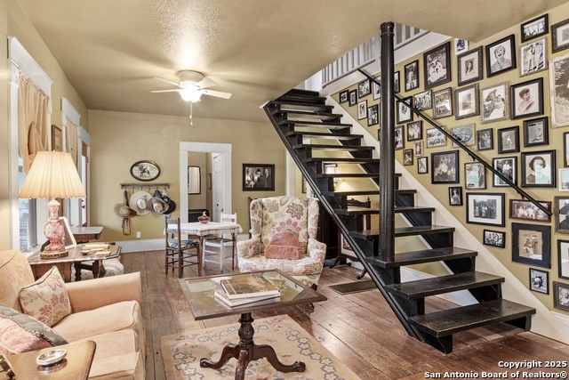 211 W Riverside Dr, Llano, Texas image 14