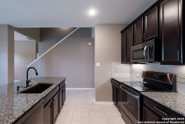 213 Stoeger Dr, New Braunfels, Texas image 8