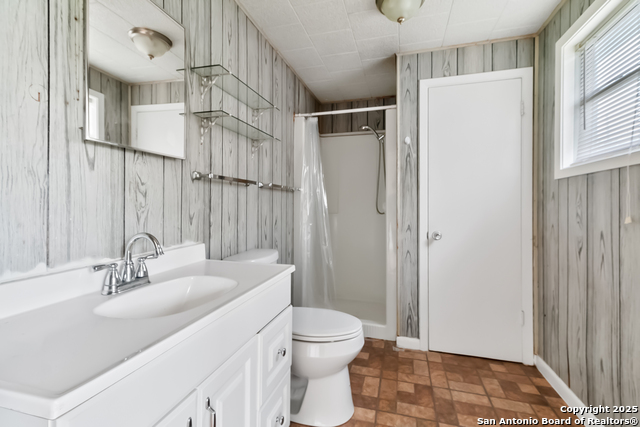 419 Avenue G, Marble Falls, Texas image 10