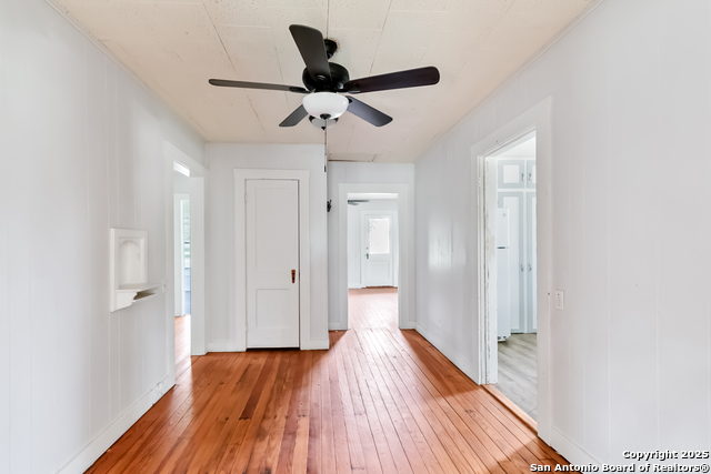 419 Avenue G, Marble Falls, Texas image 12