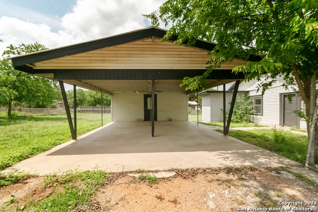 419 Avenue G, Marble Falls, Texas image 21