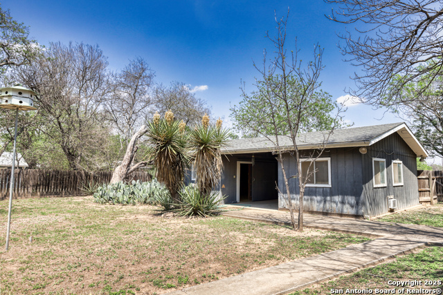728 N Getty St., Uvalde, Texas image 35
