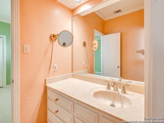 7801 Timber Top Dr, Fair Oaks Ranch, Texas image 17