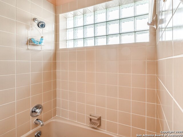 7801 Timber Top Dr, Fair Oaks Ranch, Texas image 18