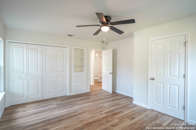 433 Byrd, Universal City, Texas image 10