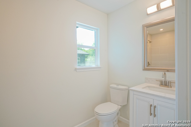 433 Byrd, Universal City, Texas image 12