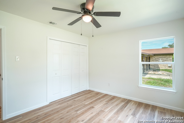 433 Byrd, Universal City, Texas image 23