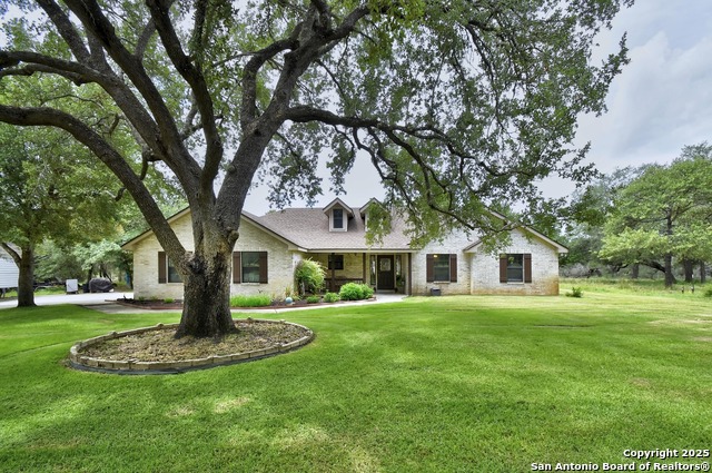 1810 Burr Oak, Adkins, Texas image 1