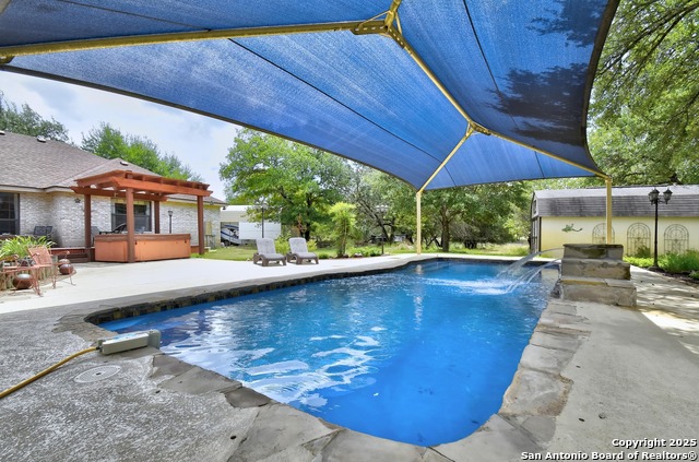1810 Burr Oak, Adkins, Texas image 31
