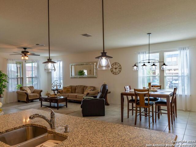 105 Colonial Bluff, Universal City, Texas image 44