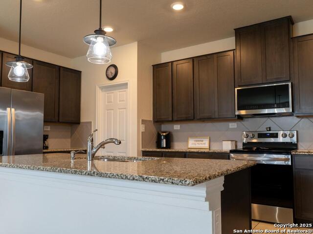 105 Colonial Bluff, Universal City, Texas image 45