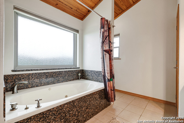 727 Private Road 1508, Bandera, Texas image 19