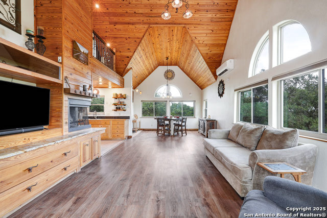 727 Private Road 1508, Bandera, Texas image 3