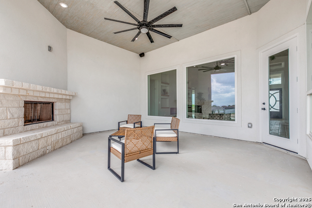 120 Sunset, La Vernia, Texas image 25
