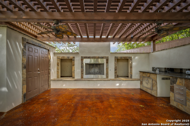 8425 Artesia, Helotes, Texas image 40