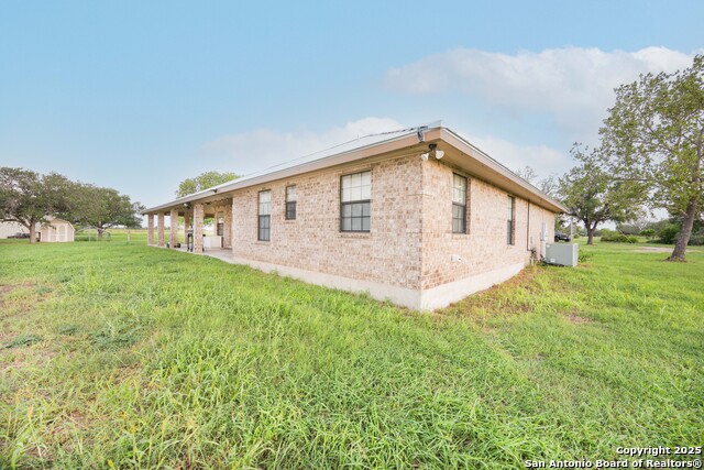 472 County Road 444, Hondo, Texas image 18