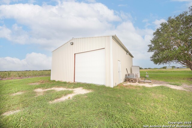 472 County Road 444, Hondo, Texas image 19