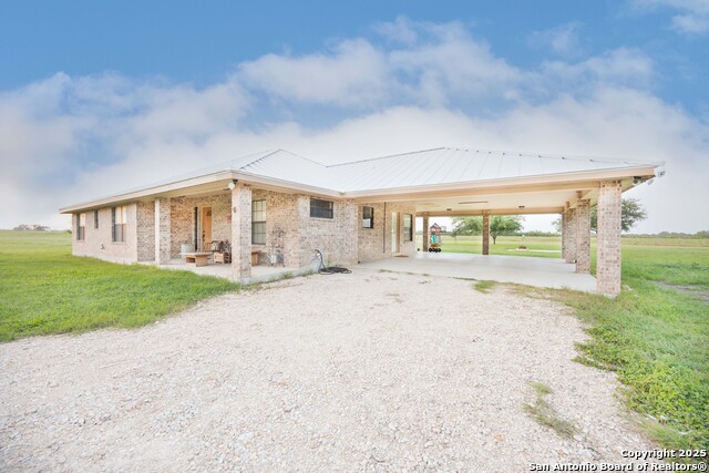 472 County Road 444, Hondo, Texas image 2