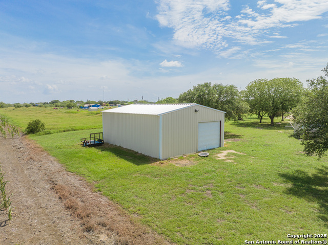 472 County Road 444, Hondo, Texas image 21