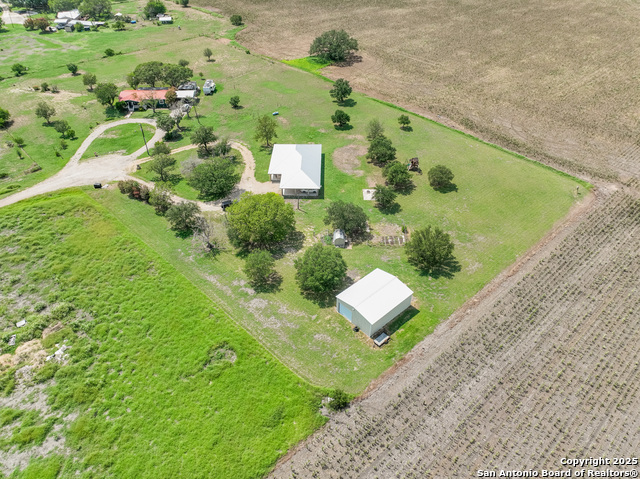 472 County Road 444, Hondo, Texas image 26