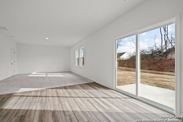 108 Dionicio Loop, Seguin, Texas image 12