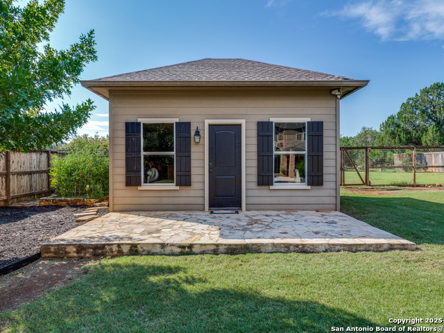 952 Wilderness Trail, New Braunfels, Texas image 38