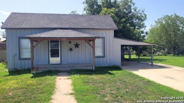 205 Maverick, Falls City, Texas image 1