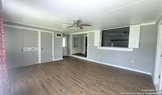205 Maverick, Falls City, Texas image 7