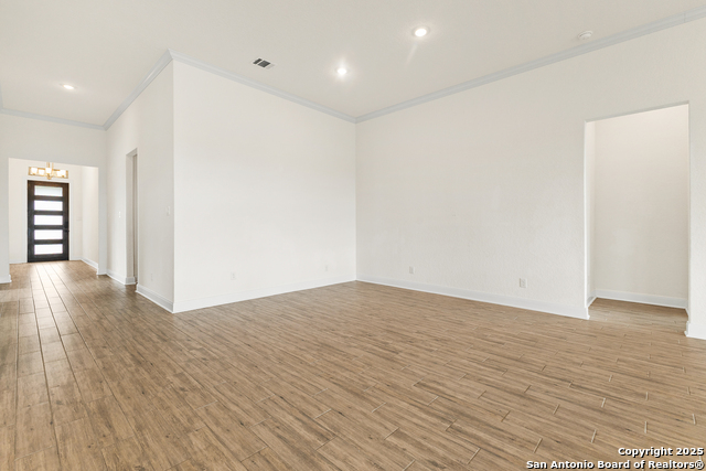127 Arched Oak, Floresville, Texas image 17
