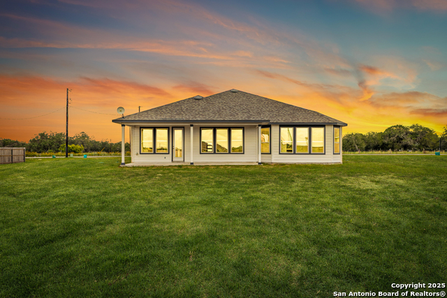 127 Arched Oak, Floresville, Texas image 23