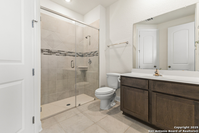 127 Arched Oak, Floresville, Texas image 5