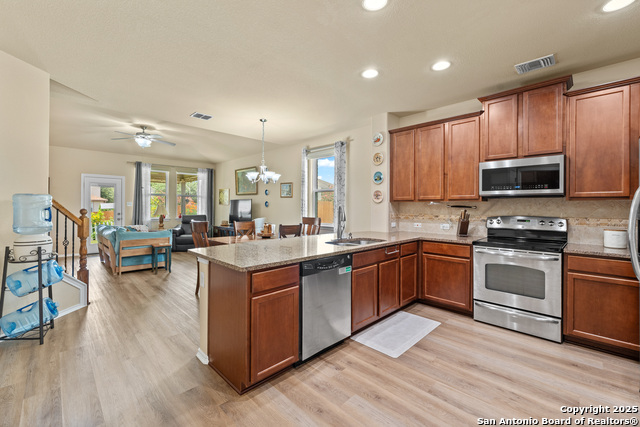 137 Enchanted View, Cibolo, Texas image 8
