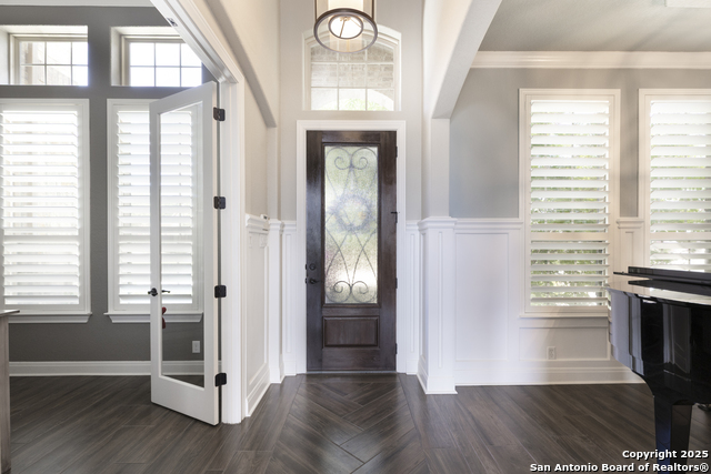 8918 Irving, Boerne, Texas image 2