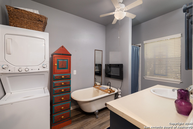 1060 Forest View Dr, Blanco, Texas image 12