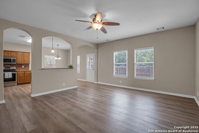 109 Lieck, Cibolo, Texas image 8