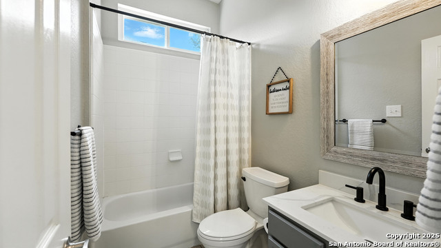 2448 Woodbridge Way, Schertz, Texas image 25