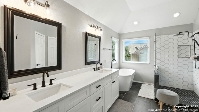 2448 Woodbridge Way, Schertz, Texas image 36