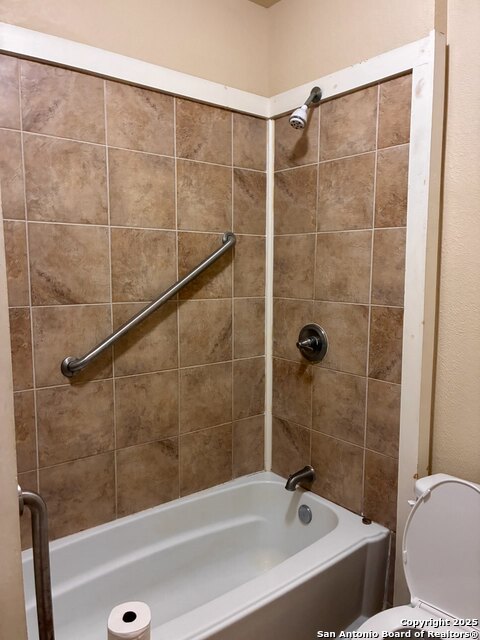 3121 Avenue N 1/2, Galveston, Texas image 3