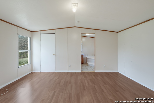 131 Flores Oaks, Floresville, Texas image 16