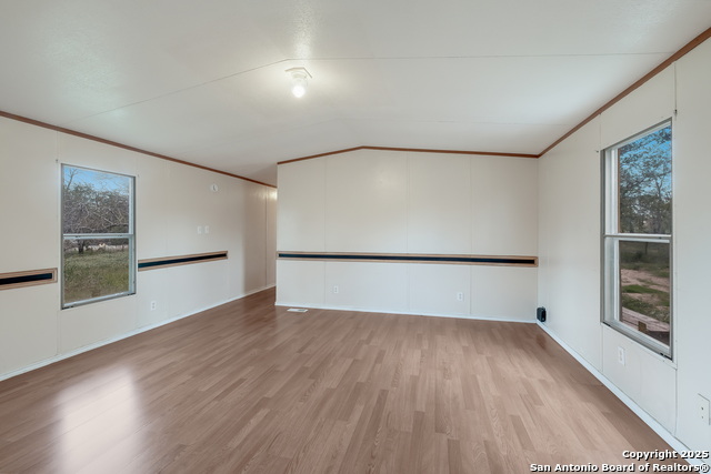 131 Flores Oaks, Floresville, Texas image 7