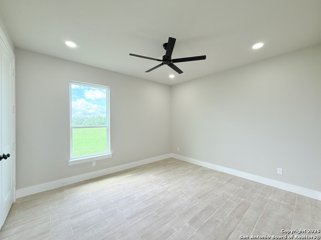 129 Camino Verde Ct, La Vernia, Texas image 15