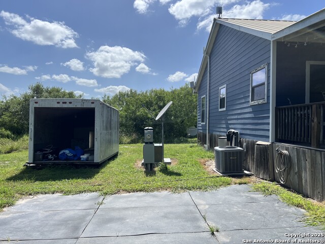 621 Cr 356, Kenedy, Texas image 18