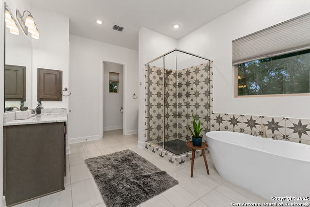 430 James Way, Castroville, Texas image 13