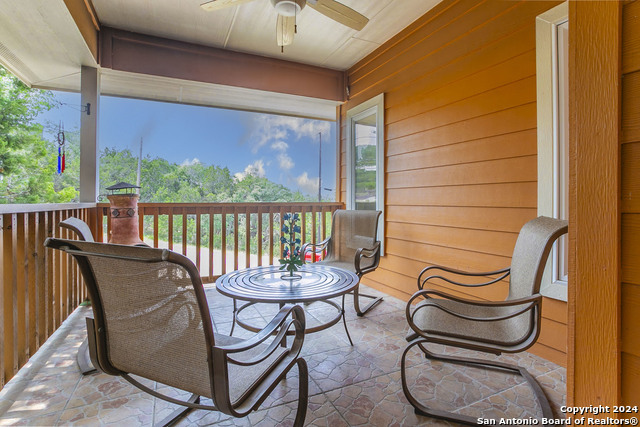 1024 Summit Blf, Canyon Lake, Texas image 9