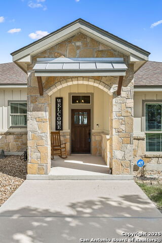 164 Sendera, La Vernia, Texas image 11