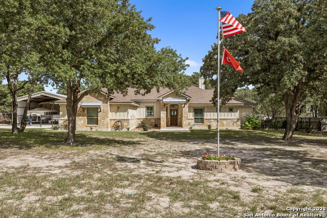 164 Sendera, La Vernia, Texas image 4